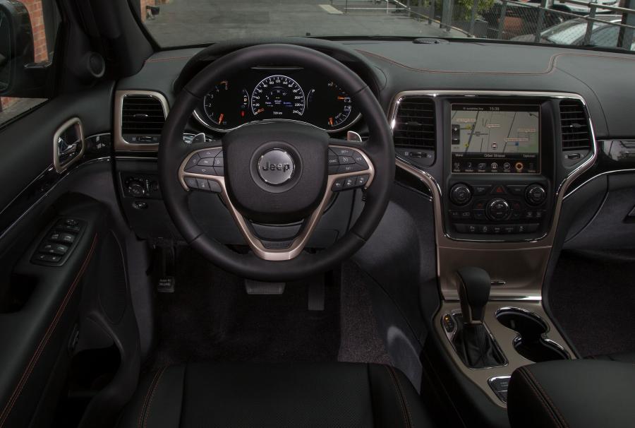 Торпедо Jeep Grand Cherokee 75th Anniversary (WK2) 2016 года  (WW) (фото 4 из 16)